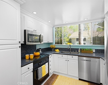 480 Calle Cadiz - Photo Thumbnail 14