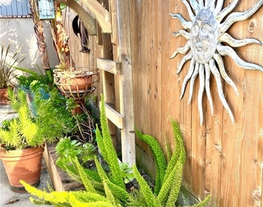 231 Avenida Princesa - Photo Thumbnail 14