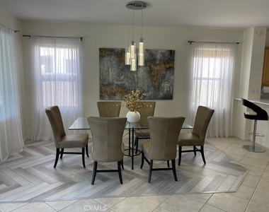 35330 Rosemont Drive - Photo Thumbnail 3