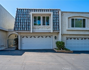 25872 Vista Drive W - Photo Thumbnail 2