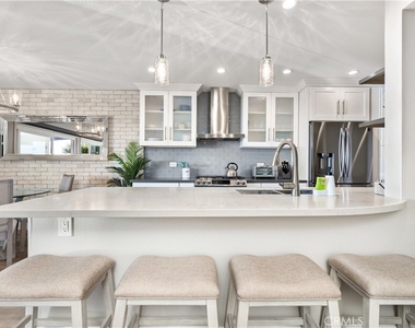 25872 Vista Drive W - Photo Thumbnail 15