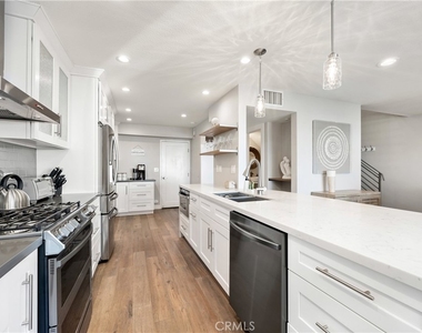 25872 Vista Drive W - Photo Thumbnail 17
