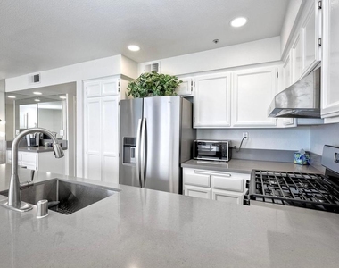 400 N Pacific Street - Photo Thumbnail 6