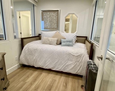 1562 Camino Del Mar - Photo Thumbnail 17