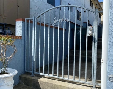 621 Mcclellan Avenue - Photo Thumbnail 14