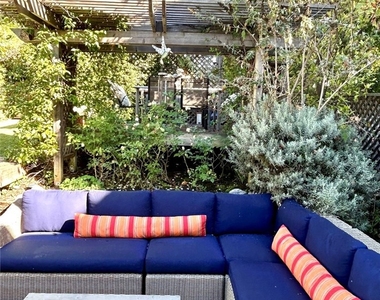 1165 Catalina - Photo Thumbnail 4