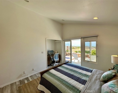 33635 Capstan Drive - Photo Thumbnail 14