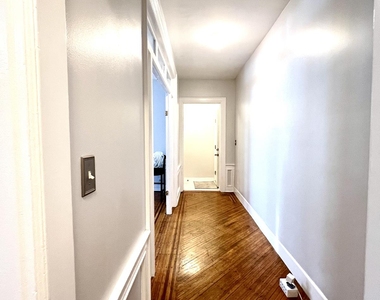 959 East 13th Street - Photo Thumbnail 4