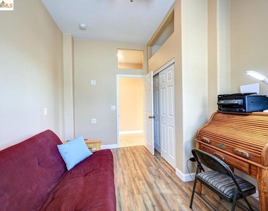 4050 Pier Point - Photo Thumbnail 31