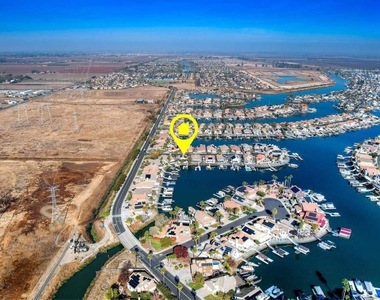 4050 Pier Point - Photo Thumbnail 55