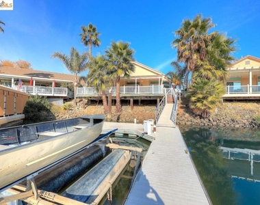 4050 Pier Point - Photo Thumbnail 47