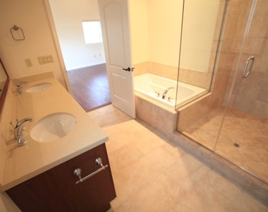 10765 Wilkins Avenue - Photo Thumbnail 10