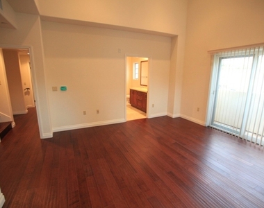 10765 Wilkins Avenue - Photo Thumbnail 7