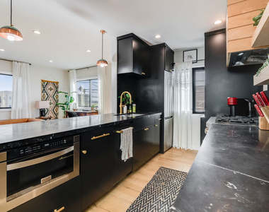17 Sunset Avenue - Photo Thumbnail 17