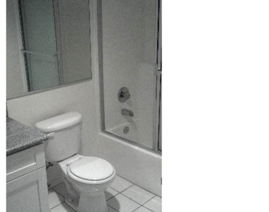 1607 N Glendon Avenue - Photo Thumbnail 4