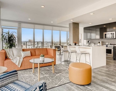 732 S Spring Street - Photo Thumbnail 16
