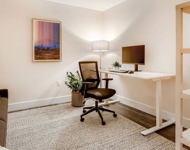 732 S Spring Street - Photo Thumbnail 12