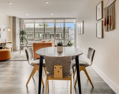 732 S Spring Street - Photo Thumbnail 6