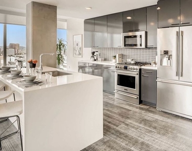 732 S Spring Street - Photo Thumbnail 14