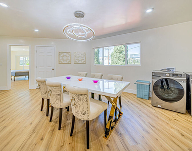 5633 La Mirada Avenue - Photo Thumbnail 13