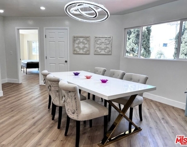 5633 La Mirada Avenue - Photo Thumbnail 5