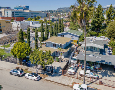 5633 La Mirada Avenue - Photo Thumbnail 9