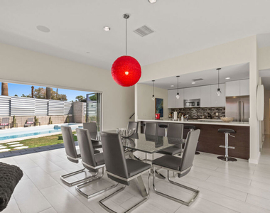 1052 Audrey Drive - Photo Thumbnail 3