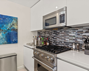 1052 Audrey Drive - Photo Thumbnail 7