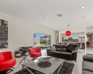 1052 Audrey Drive - Photo Thumbnail 14