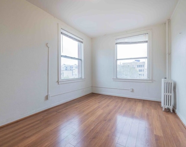 2619 W 8th Street - Photo Thumbnail 9