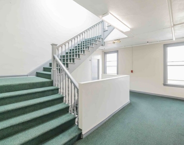 2619 W 8th Street - Photo Thumbnail 8