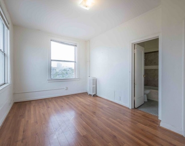 2619 W 8th Street - Photo Thumbnail 10