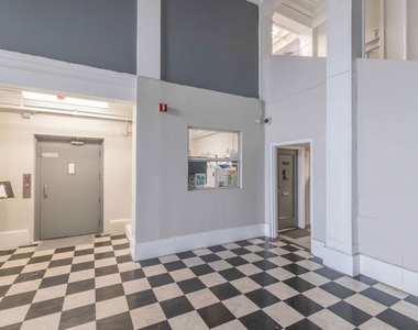 2619 W 8th Street - Photo Thumbnail 3