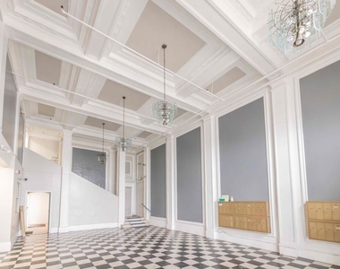 2619 W 8th Street - Photo Thumbnail 1