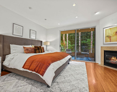 2111 S Beverly Glen Boulevard - Photo Thumbnail 12