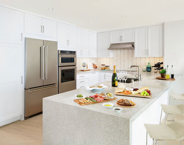 1221 W Ocean Avenue - Photo Thumbnail 4