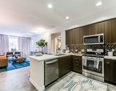 7290 Edinger Avenue - Photo Thumbnail 9