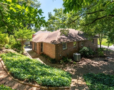 3926 Pineview Drive Se - Photo Thumbnail 32