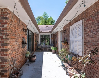 3926 Pineview Drive Se - Photo Thumbnail 28
