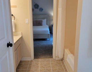 1356 Velvet Creek - Photo Thumbnail 19