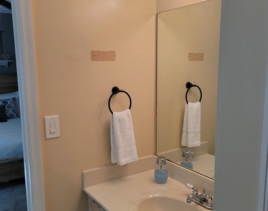 1356 Velvet Creek - Photo Thumbnail 21