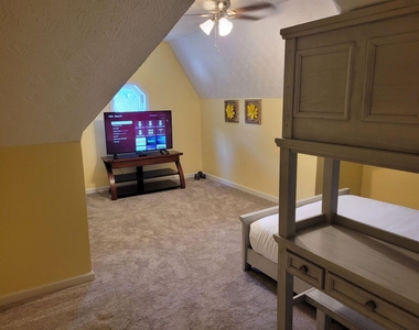 1356 Velvet Creek - Photo Thumbnail 10