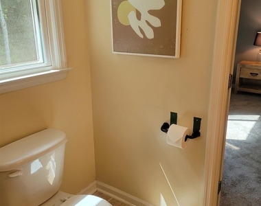 1356 Velvet Creek - Photo Thumbnail 23