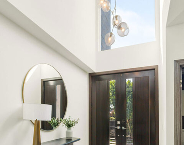 4640 Radford Avenue - Photo Thumbnail 22