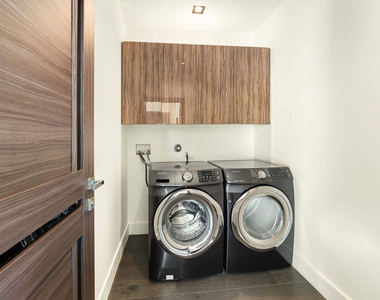 4640 Radford Avenue - Photo Thumbnail 15