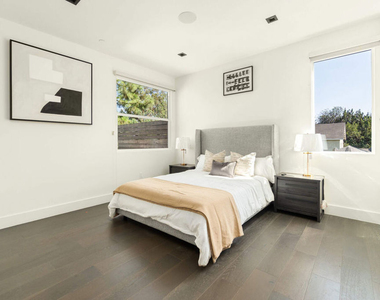 4640 Radford Avenue - Photo Thumbnail 16
