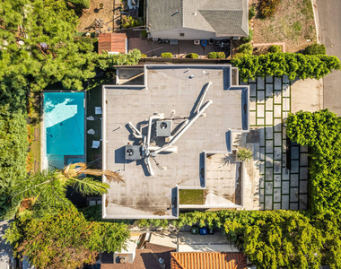 4640 Radford Avenue - Photo Thumbnail 3