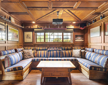 3537 Berry Drive - Photo Thumbnail 8