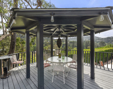 3537 Berry Drive - Photo Thumbnail 27