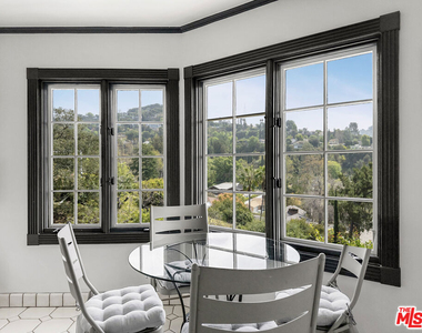 3537 Berry Drive - Photo Thumbnail 11